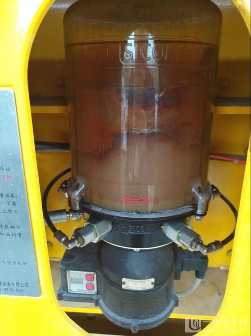 仕高玛两方搅拌机原厂黄油泵电动油脂润滑泵